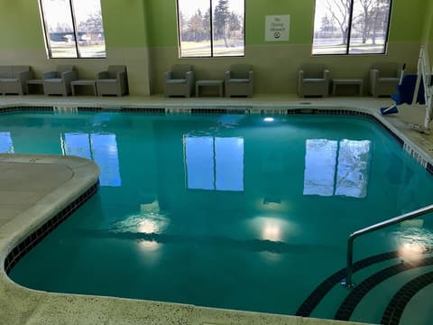 Holiday Inn Express Grand Island - Niagara Falls by IHG, Pool