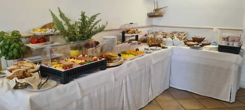 Hotel Punta San Francesco, Breakfast buffet