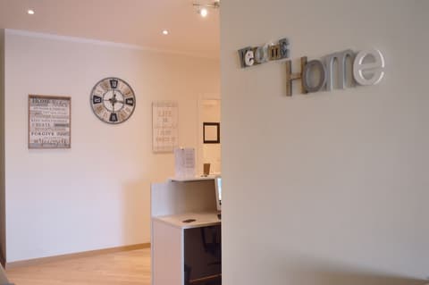 Vatican City Relais, Interior entrance