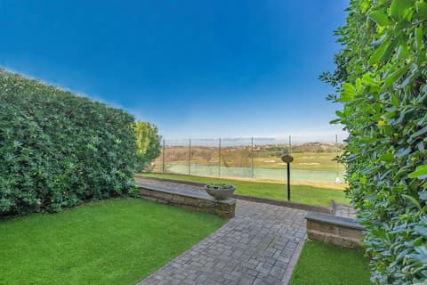 Carpediem Roma Golf Club, Exterior