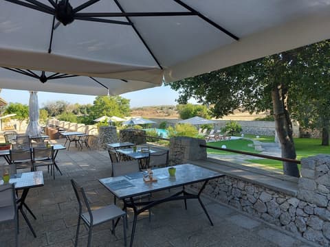 Masseria San Cosimo, Exterior