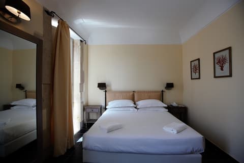 Lanterne Magiche Ortigia, Room