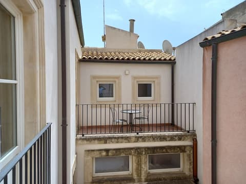 Lanterne Magiche Ortigia, View from room