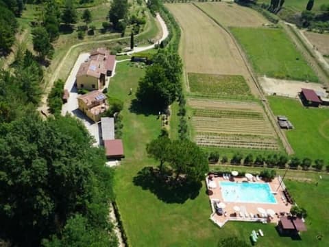 Agriturismo Podere Bucine Basso, Property grounds