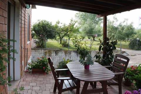 Agriturismo gli Etruschi, Terrace/patio