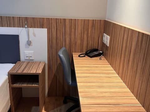 ibis Styles Confins Aeroporto, Room