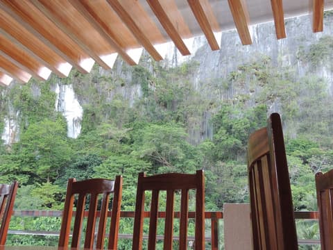 Angelic Tourist Inn, Breakfast area