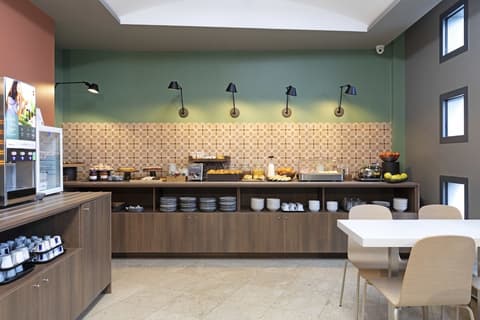 B&B HOTEL Pisa Airport, Breakfast area