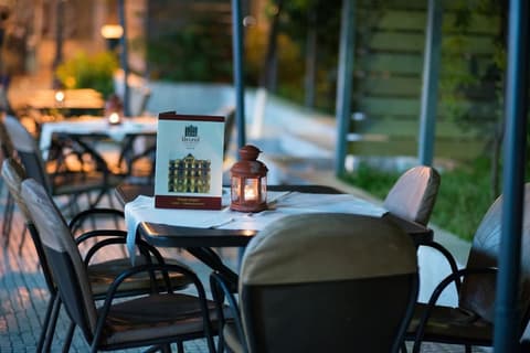 Delphi Art Hotel, Restaurant