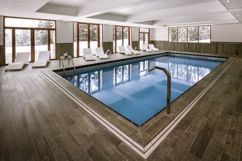 Hôtel Le Pic Blanc, Indoor pool
