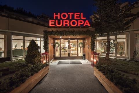 Hotel Europa Suites, Front of property