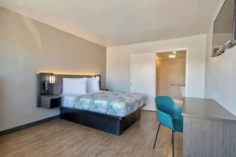 Motel 6 Albuquerque, NM - Carlisle, Room