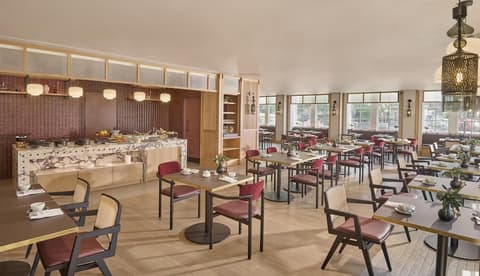 Hyatt Regency London Blackfriars, Breakfast area