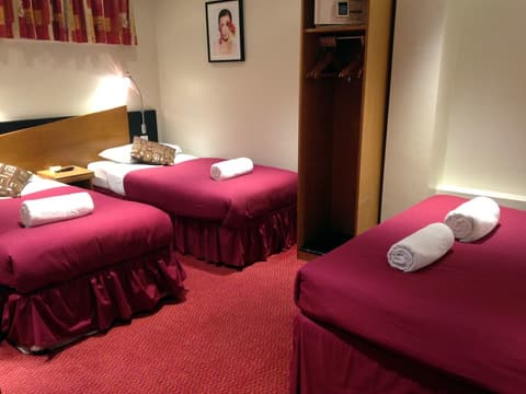 Best Western Buckingham Palace Rd, Room