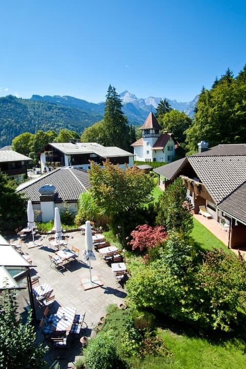 HYPERION Hotel Garmisch – Partenkirchen, Property grounds