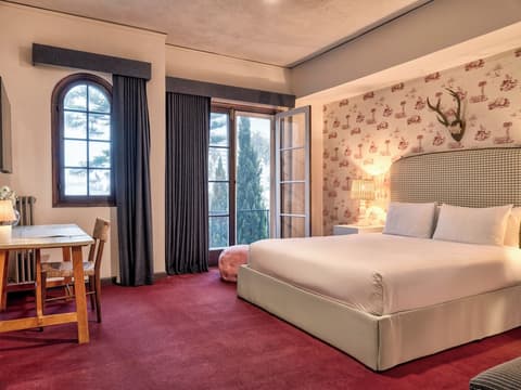 Maison Twenty Seven, Room