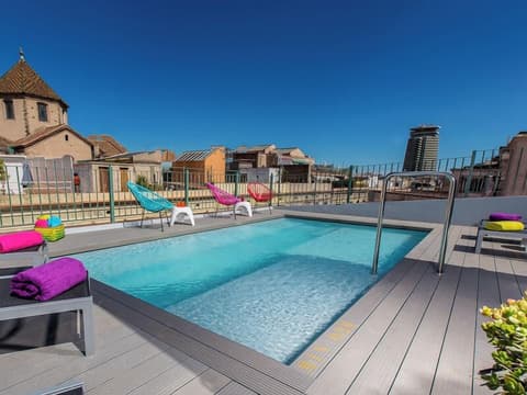 Leonardo Hotel Barcelona Las Ramblas, Outdoor pool
