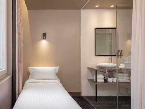 Grand Hotel Lafayette, Room