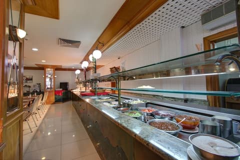 Canifor Hotel, Breakfast area