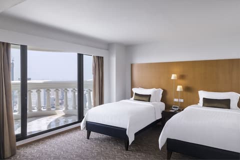 lebua at State Tower, Room