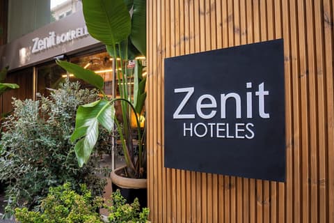 Hotel Zenit Conde De Borrell, Front of property