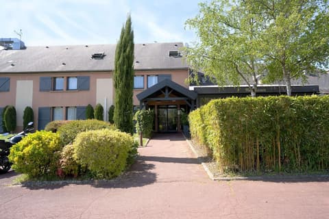 Best Western The Hotel Versailles, Exterior