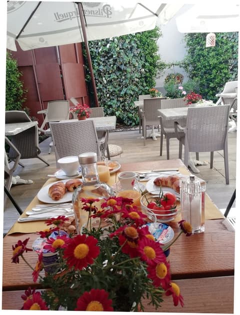 Residenza Hotel Cimabue, Breakfast meal