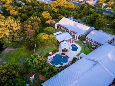 Fredericksburg Inn & Suites, Aerial view