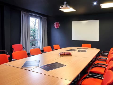 ibis Swansea, Meeting facility