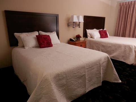 Grand View Inn & Suites, Room