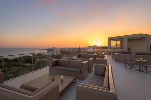 AMARANDE Adults Only, Lobby