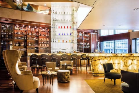 Park Hyatt Zurich, Bar (on property)