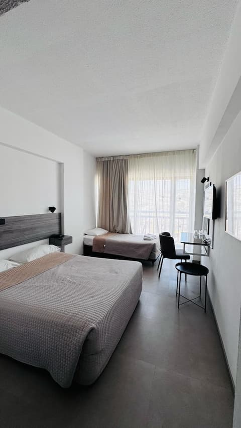 Navarria Hotel, Room