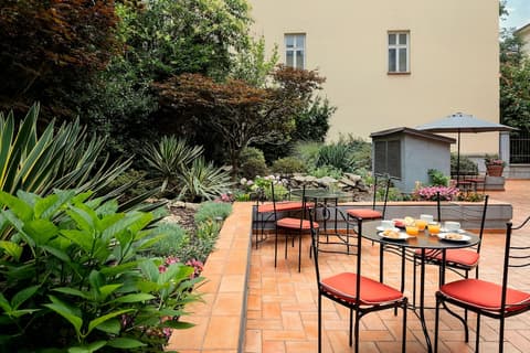 Hotel Roma Prague, Terrace/patio