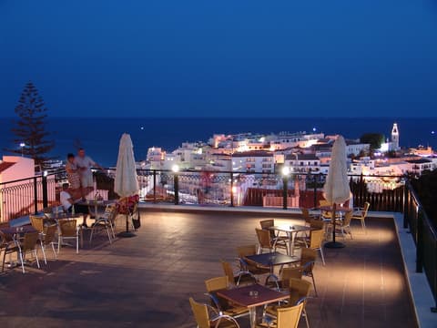 Cerro Mar Atlantico & Cerro Mar Garden, Terrace/patio
