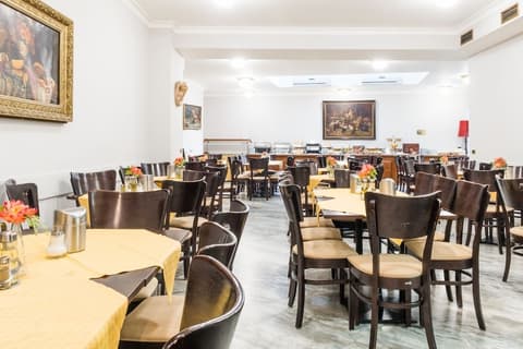 Hotel Bologna, Breakfast area