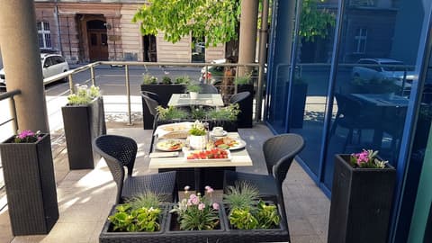 Best Western Plus Krakow Old Town, Terrace/patio