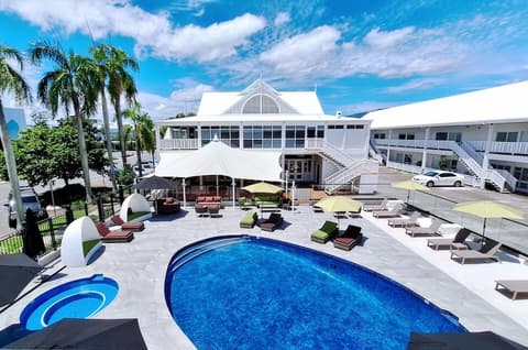 Ramada By Wyndham Cairns City Centre, Pool