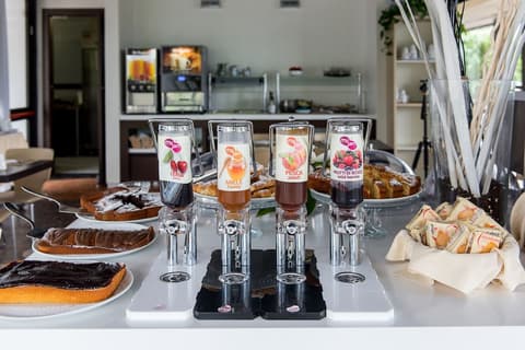 Sotel Nomentana, Breakfast area