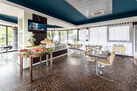 Sotel Nomentana, Breakfast area