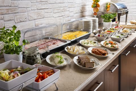 Hotel Regent, Restaurant