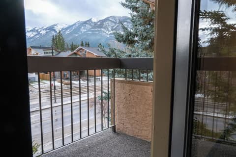 Red Carpet Inn, Balcony