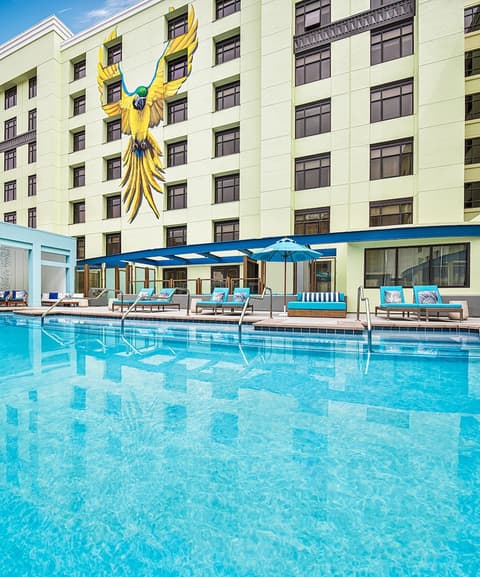 Margaritaville Hotel San Diego Gaslamp Quarter, Outdoor pool