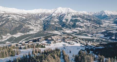 SOWELL Family Les Bergers, Ski hill