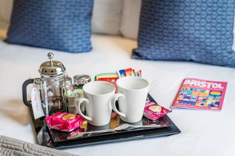 The Washington, Room