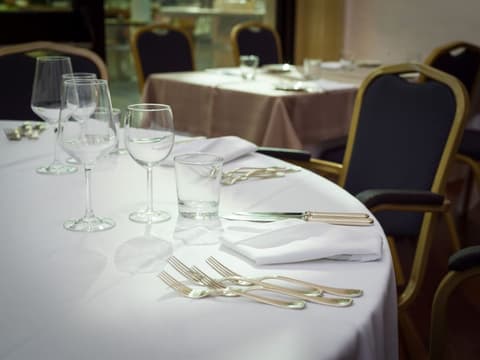 Grand Hotel Tiziano e dei Congressi, Dining