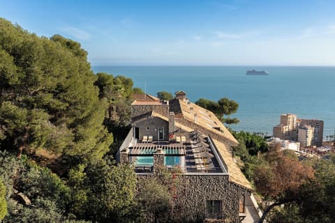 Parador de Malaga Gibralfaro, Rooftop pool