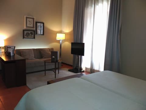 Parador de Cáceres, Room