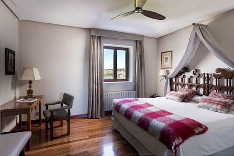 Parador de Hondarribia, Room