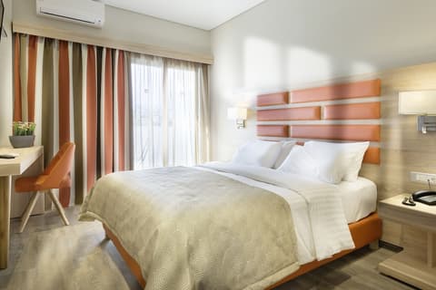 Hotel Jason Inn, Room